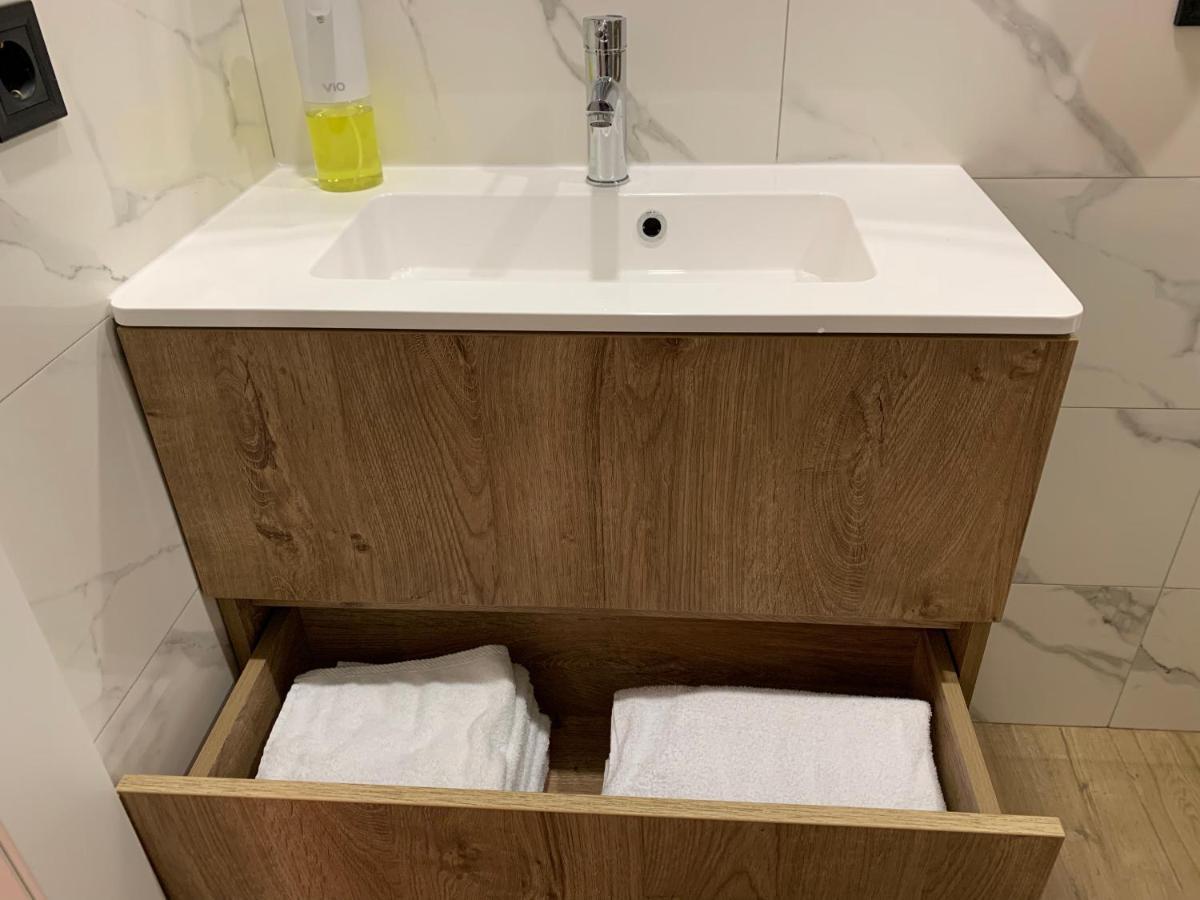 Apartment Near The Airport Boryspil Ngoại thất bức ảnh